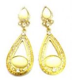 Brinco Pedraria Bege Dourado